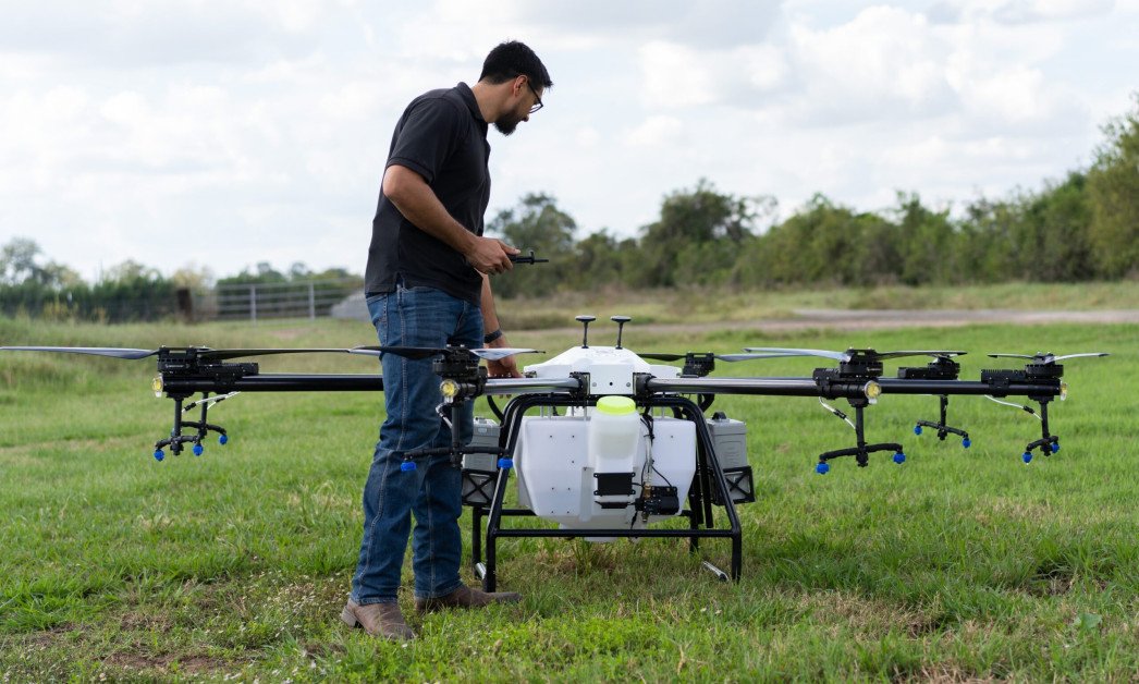 Concept of cartridge-style refill system for drones
